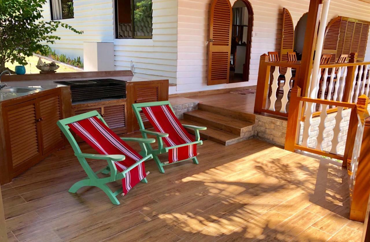 Le Grand Bleu Villas Baie Sainte Anne Exterior foto